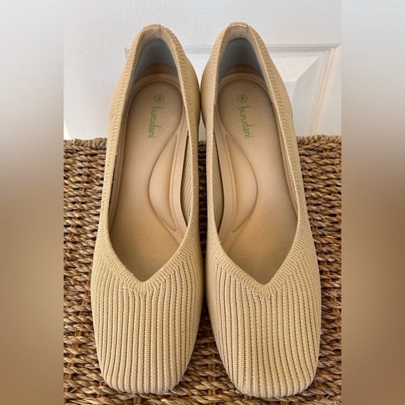 Burudani Women’s Knit Upper Block Heels Tan Size 8‎ - Picture 1 of 8